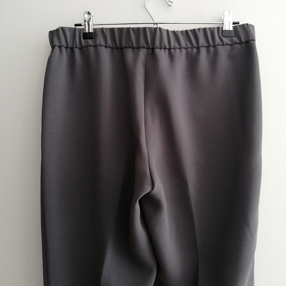 Aritzia Wilfred Darontal Crepe Ankle Trousers Gray 8 - Picture 5 of 16